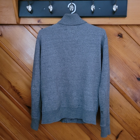 H&M Sweater - Picture 2 of 3